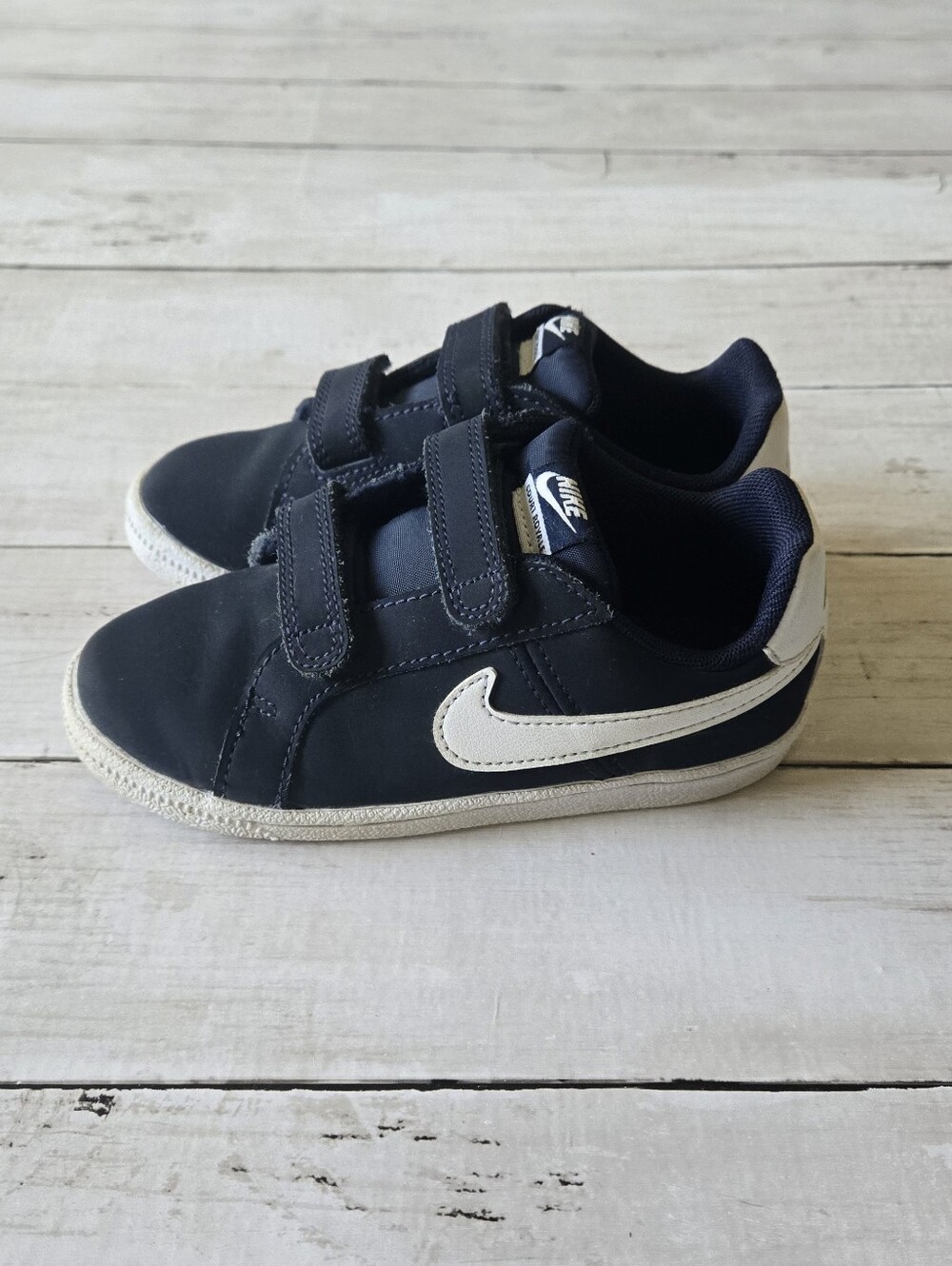 Nike Court Royale Sneakers